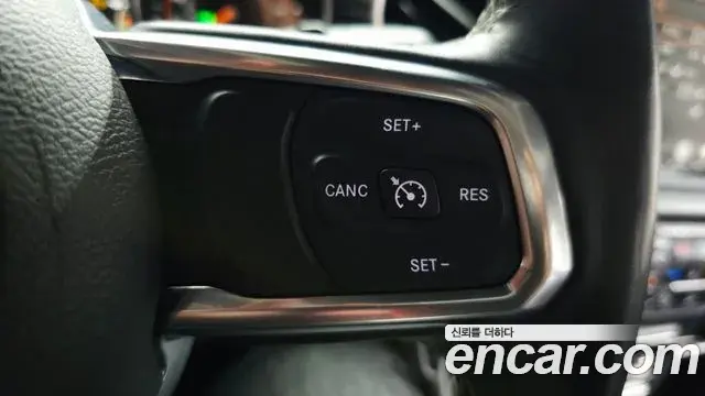 Jeep Wrangler 2018 — Фото 15/20
