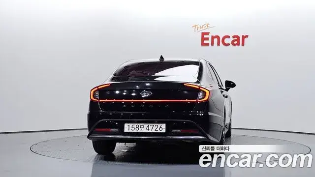Hyundai Sonata Hybrid 2021 — Photo 4/20