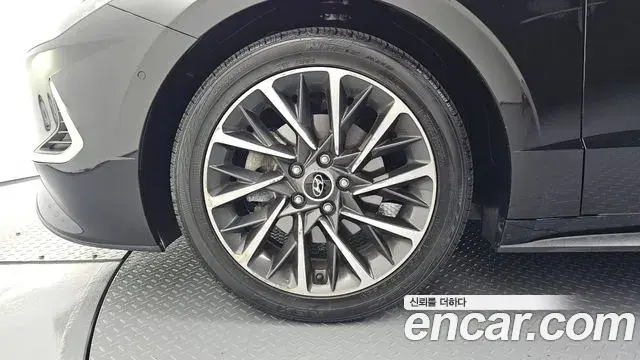 Hyundai Sonata Hybrid 2021 — Photo 5/20