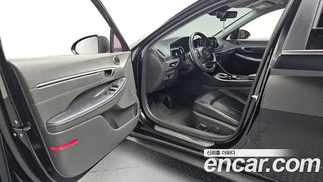 Hyundai Sonata Hybrid 2021 — Photo 16/20