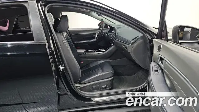 Hyundai Sonata Hybrid 2021 — Photo 10/20