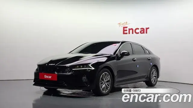 Kia K5 2023 — Şəkil 24/30