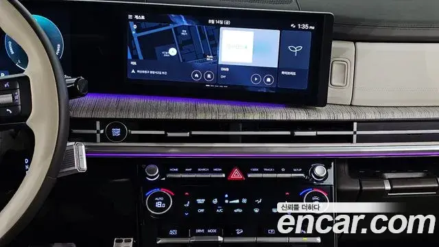 Hyundai Santa Fe 2024 — Photo 31/33