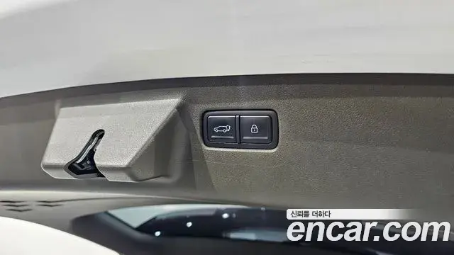 Hyundai Santa Fe 2024 — Photo 10/33