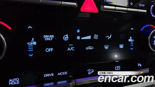Hyundai Santa Fe 2024 — Photo 20/33