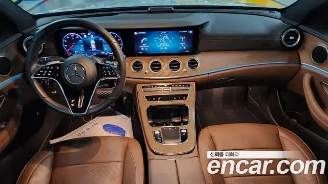 Mercedes-Benz E-Class 2022 — Фото 10/20