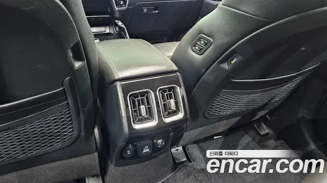 Kia Sorento 2021 — Şəkil 26/32