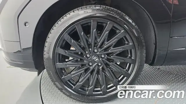 Hyundai Santa Fe 2024 — Photo 21/33