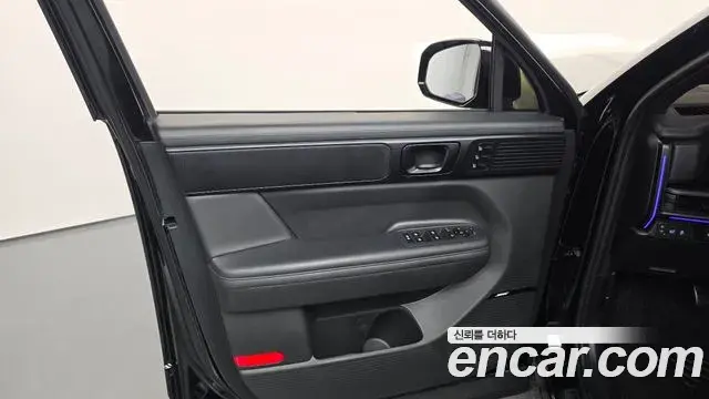 Hyundai Santa Fe 2024 — Photo 22/33