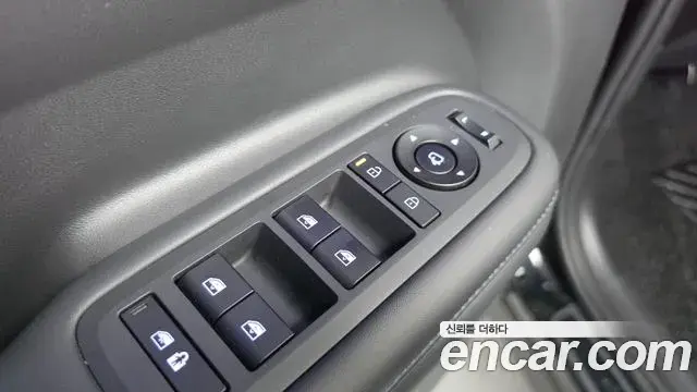 Hyundai Santa Fe 2024 — Photo 10/33