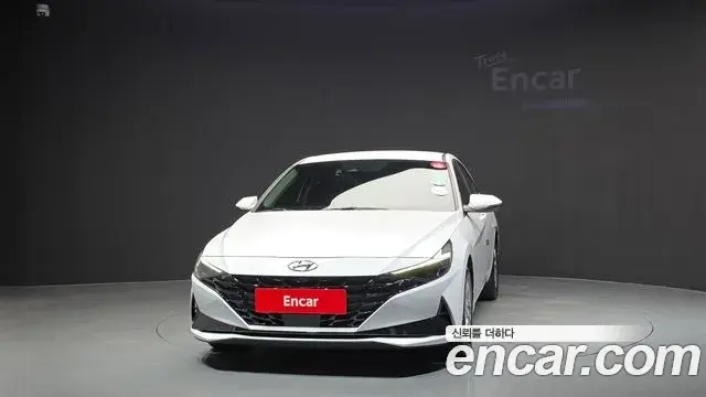 Hyundai Avante 2021 — Фото 2/20