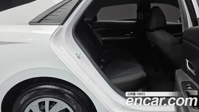 Hyundai Avante 2021 — Фото 10/20