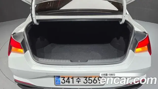 Hyundai Avante 2021 — Фото 15/20