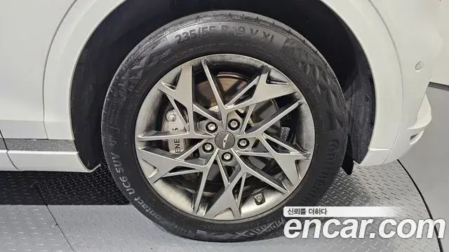 Genesis GV70 2022 — ფოტო 22/35