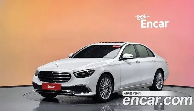 Mercedes-Benz E-Class 2021 — Фото 1/20
