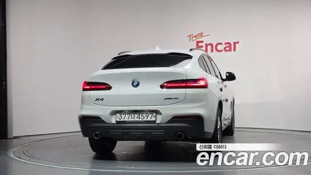 BMW X4 2020 — Photo 10/20