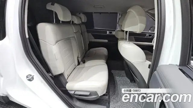 Hyundai Santa Fe 2025 — Фото 11/20