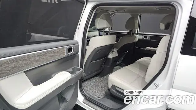 Hyundai Santa Fe 2025 — Şəkil 7/31