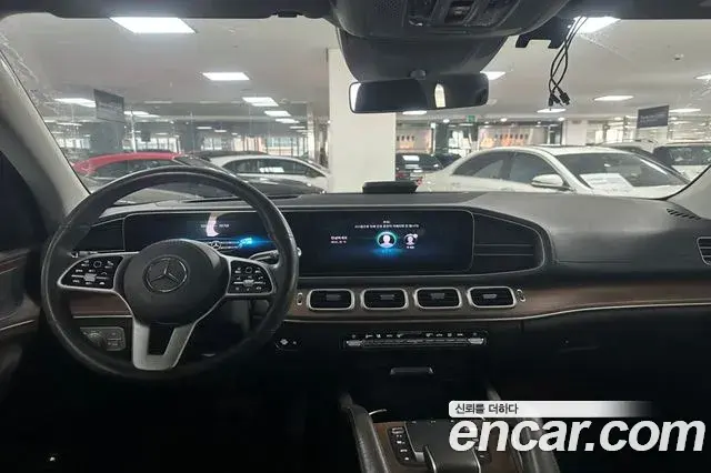 Mercedes-Benz GLE-Class 2020 — Фото 10/19