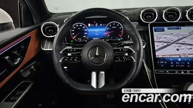 Mercedes-Benz GLC-Class 2024 — Photo 26/33