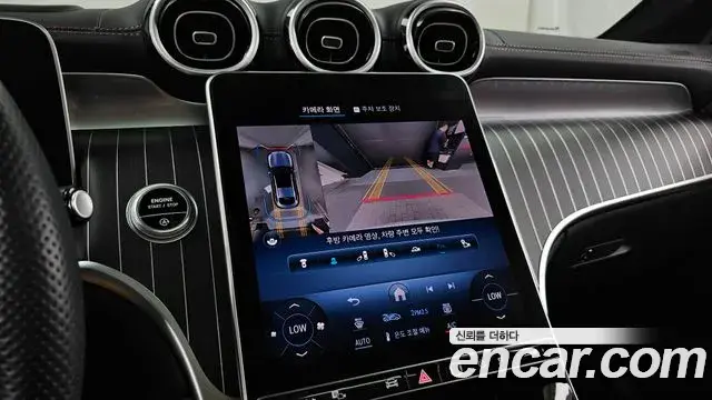 Mercedes-Benz GLC-Class 2024 — Photo 18/33