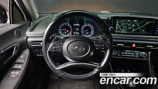 Hyundai Sonata Hybrid 2021 — Photo 4/30