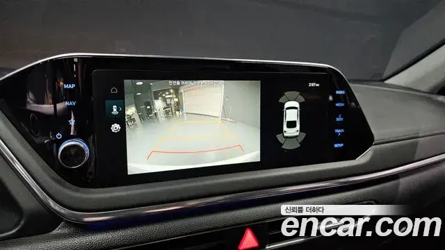 Hyundai Sonata Hybrid 2021 — Photo 25/30