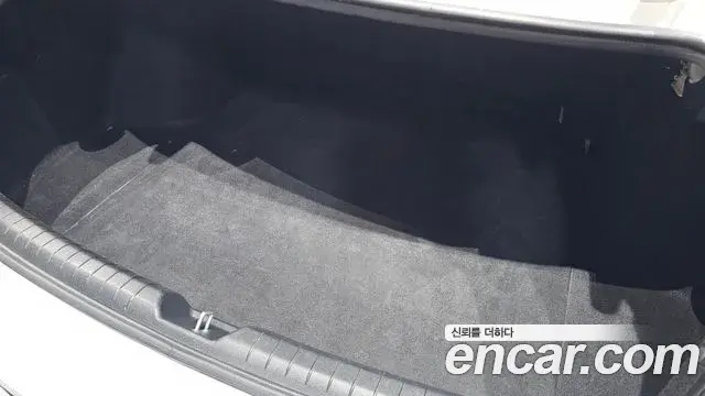 Hyundai Sonata Hybrid 2021 — Photo 28/30