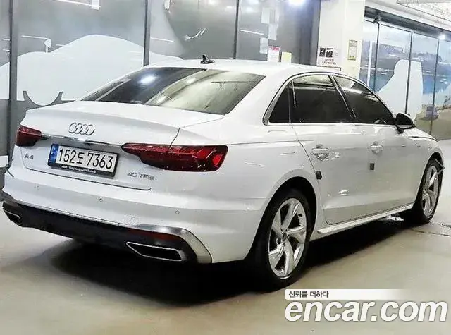 Audi A4 2021 — Şəkil 11/20