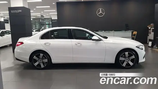 Mercedes-Benz C-Class 2026 — Фото 3/20