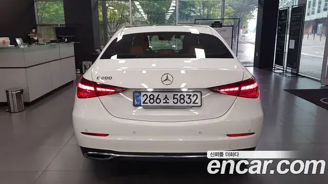 Mercedes-Benz C-Class 2026 — Фото 5/20