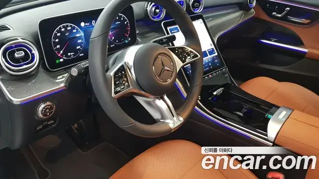 Mercedes-Benz C-Class 2026 — Фото 15/20