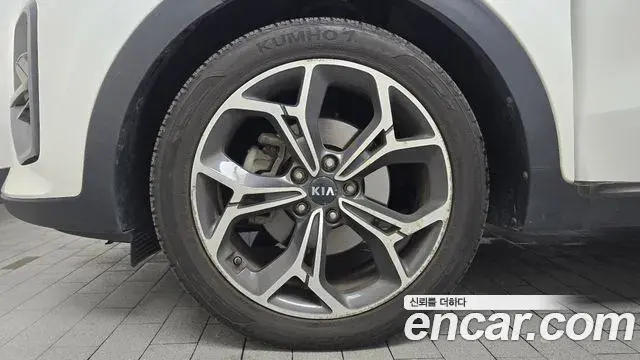 Kia Sportage The Bold 2019 — ფოტო 24/35