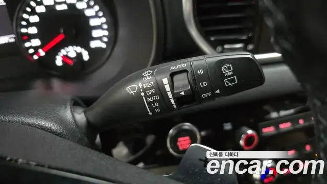 Kia Sportage The Bold 2019 — ფოტო 14/35