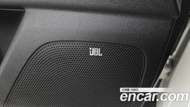 Kia Sportage The Bold 2019 — ფოტო 15/35