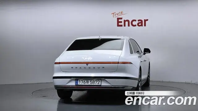 Hyundai Grandeur 2024 — Фото 4/20