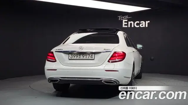 Mercedes-Benz E-Class 2019 — Фото 4/20