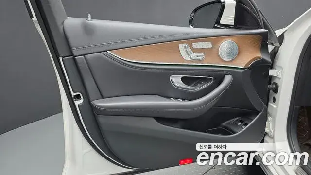 Mercedes-Benz E-Class 2019 — Şəkil 10/35