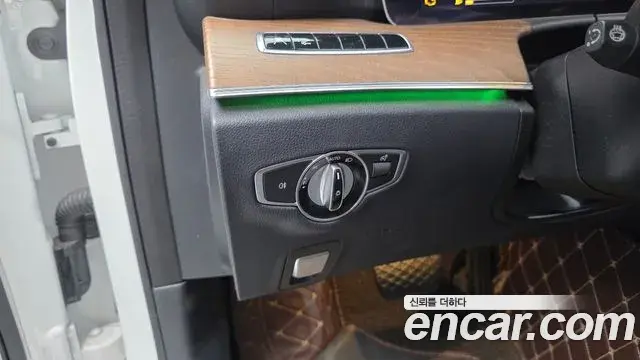 Mercedes-Benz E-Class 2019 — Şəkil 2/35