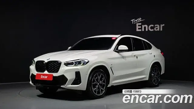 BMW X4 2022 — Фото 1/20