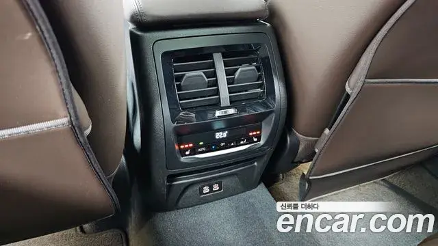 BMW X4 2022 — Фото 19/20