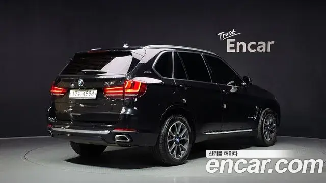 BMW X5 2018 — Şəkil 10/20