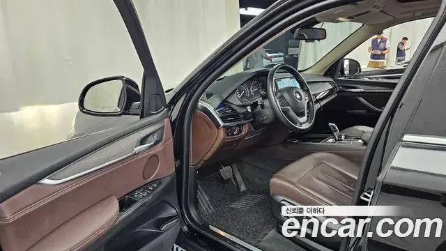 BMW X5 2018 — Şəkil 17/20