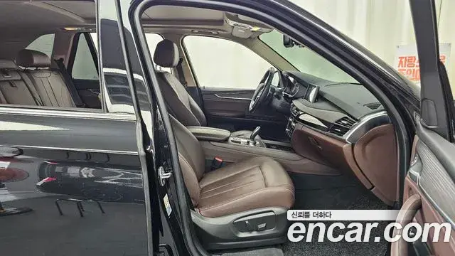 BMW X5 2018 — Şəkil 14/20