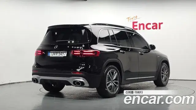 Mercedes-Benz GLB-Class 2025 — Photo 14/20