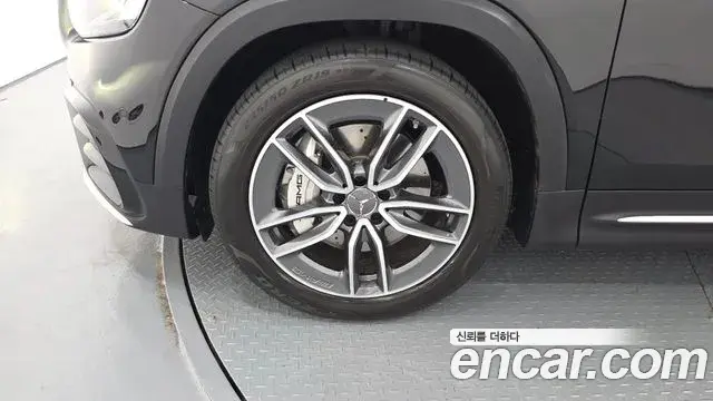 Mercedes-Benz GLB-Class 2025 — Photo 20/20