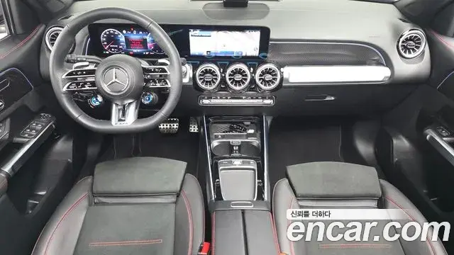 Mercedes-Benz GLB-Class 2025 — Photo 8/20