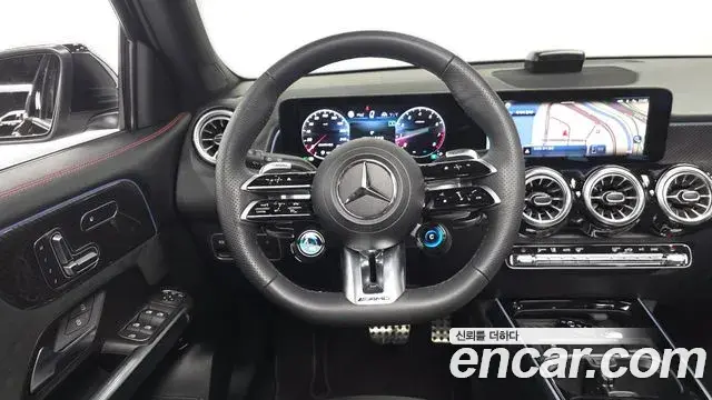 Mercedes-Benz GLB-Class 2025 — Photo 12/20