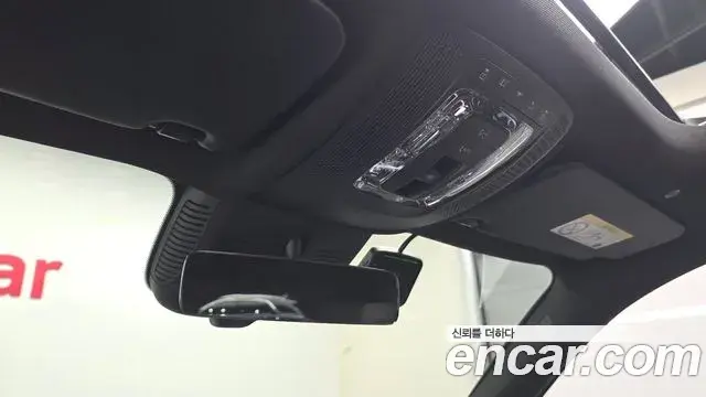 Mercedes-Benz GLB-Class 2025 — Photo 3/20