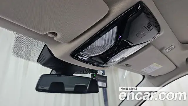 BMW 5 Series 2020 — ფოტო 28/31